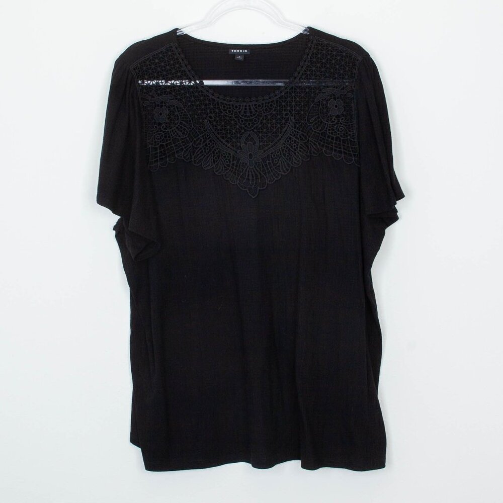 Torrid Womens Texture Jersey Crew Neck Lace Yoke Top Size 3 3X Flutter Sleeve - Picture 2 of 10